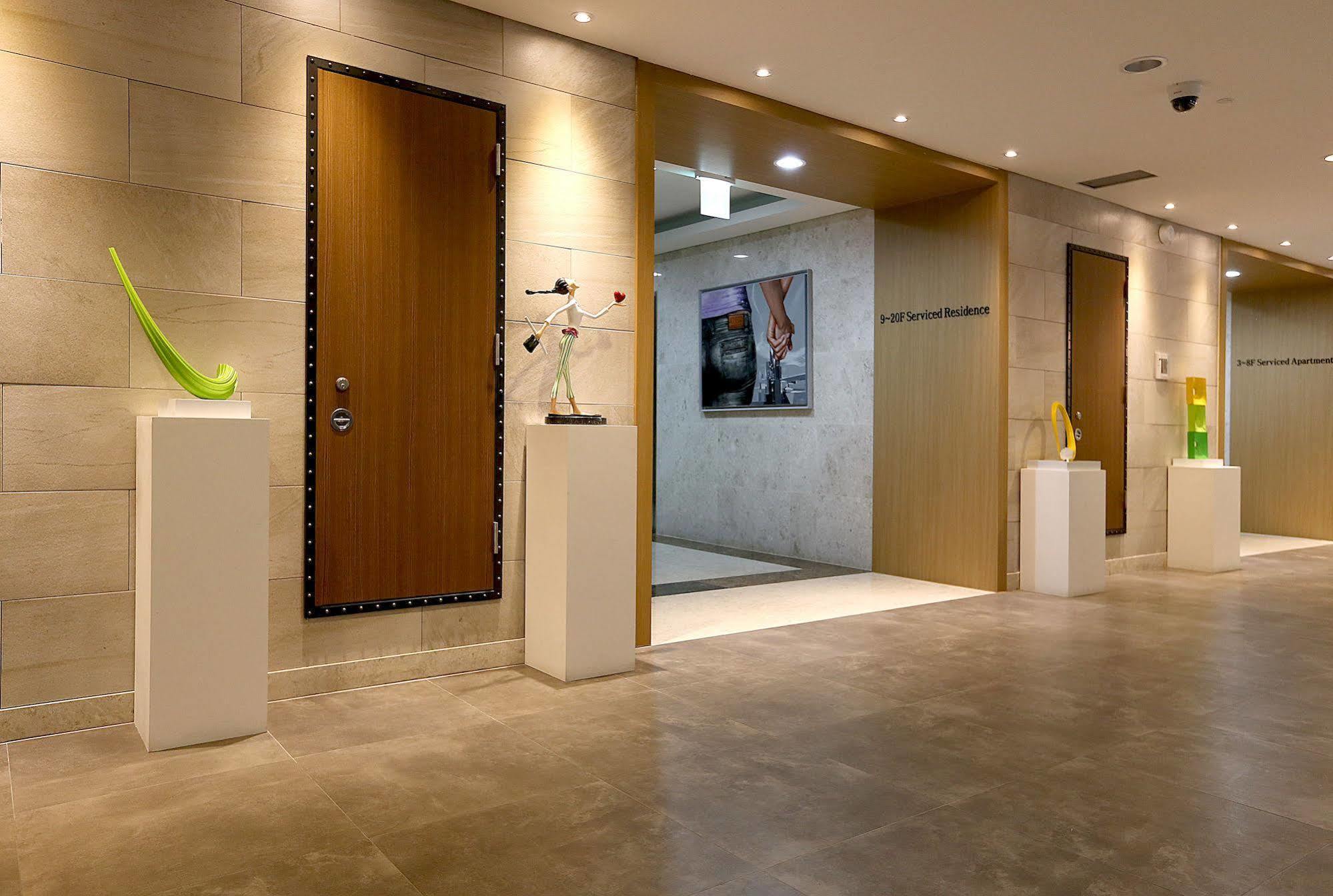 Urban Place Gangnam Seoul Bagian luar foto